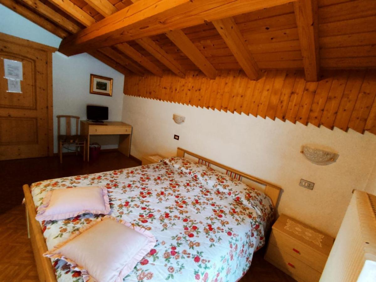 Affittacamere Pizzeria Marmolada Rocca Pietore Exteriér fotografie